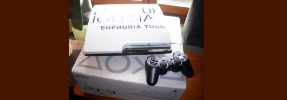 Así es la PS3 de Enrique Iglesias