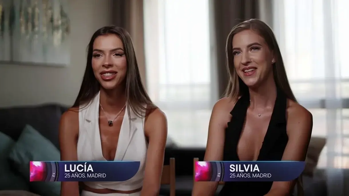 Silvia y Lucía (25 años)