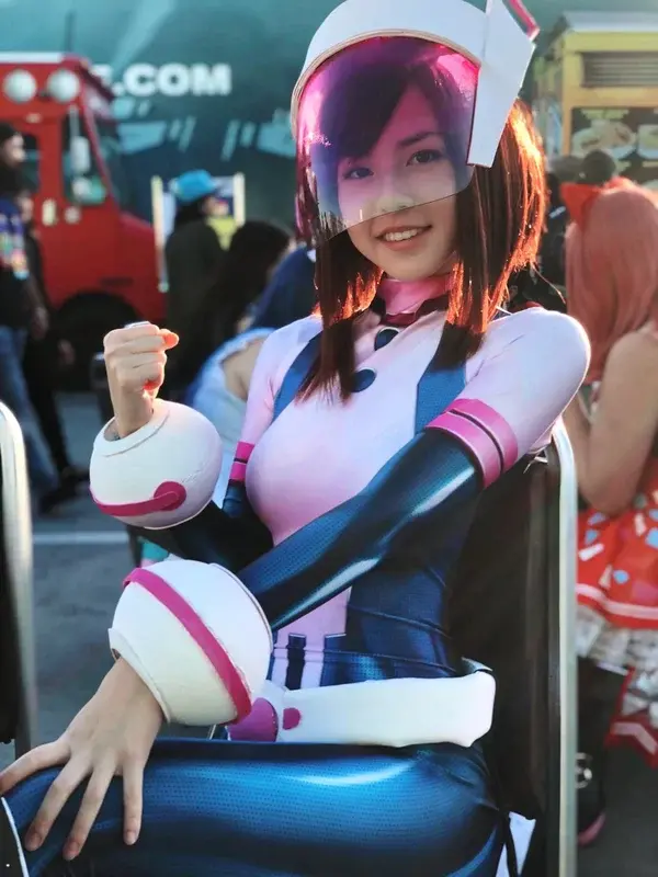 uraraka cosplay