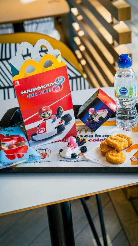 Mario Kart aterriza en los McDonald's de España: consigue un coche y personaje GRATIS