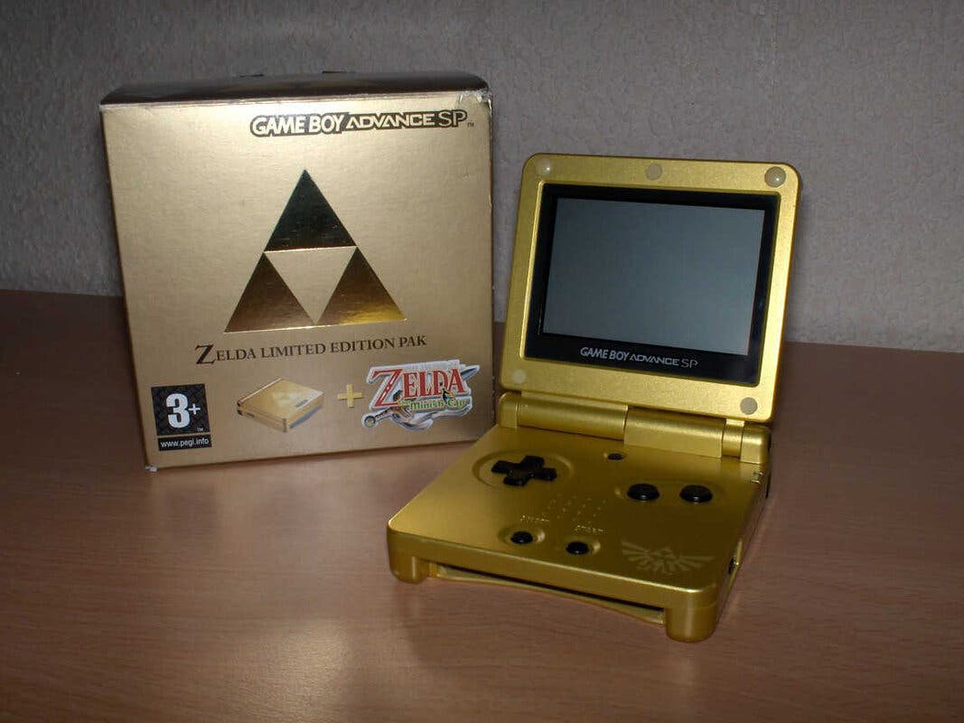 Game Boy Advance SP de Oro con diseño de Legend of Zelda