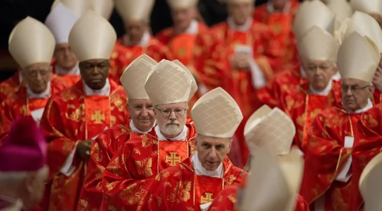 Imagen de 33 meses, 1006 días: el cónclave más largo de la historia cambió a la Iglesia para siempre.