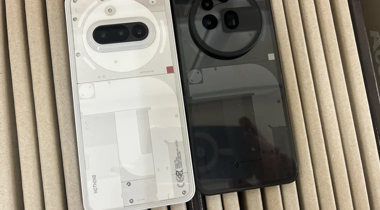 Imagen de Principales diferencias entre el Nothing Phone  (3a) y su hemano mayor (Pro)