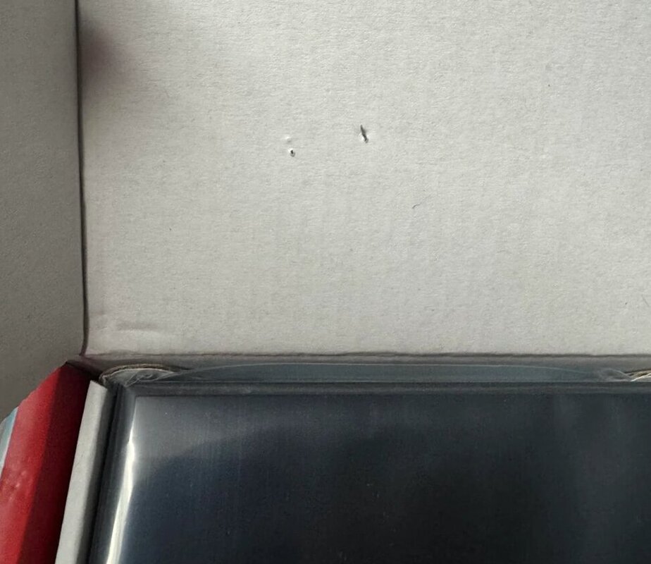 Imagina que reservas tu Nintendo Switch 2 y te encuentras que "han grapado la pantalla": La historia de un usuario que nos ha dejado alucinando