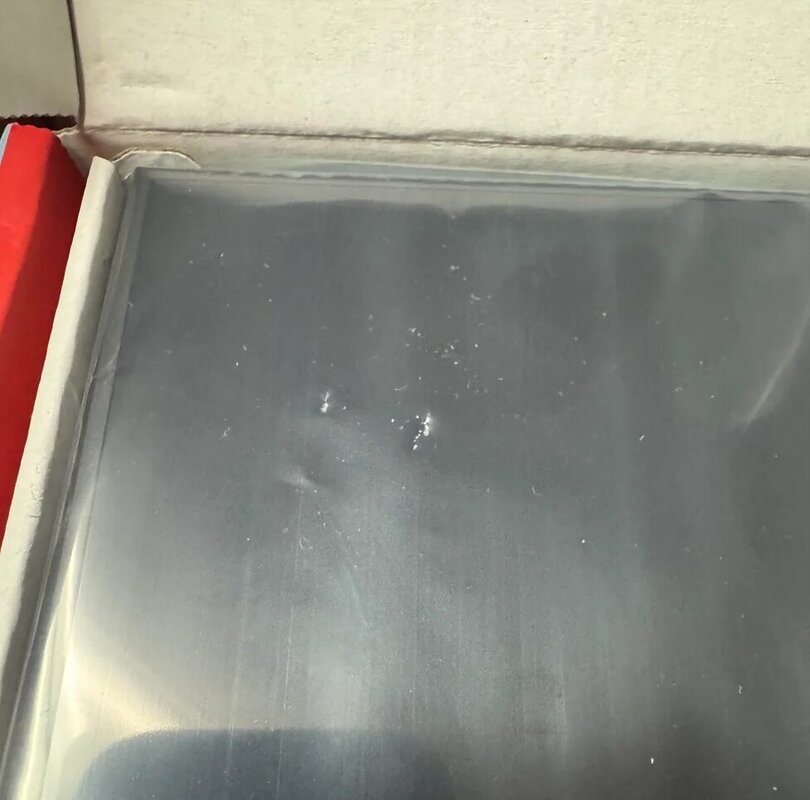 Imagina que reservas tu Nintendo Switch 2 y te encuentras que "han grapado la pantalla": La historia de un usuario que nos ha dejado alucinando