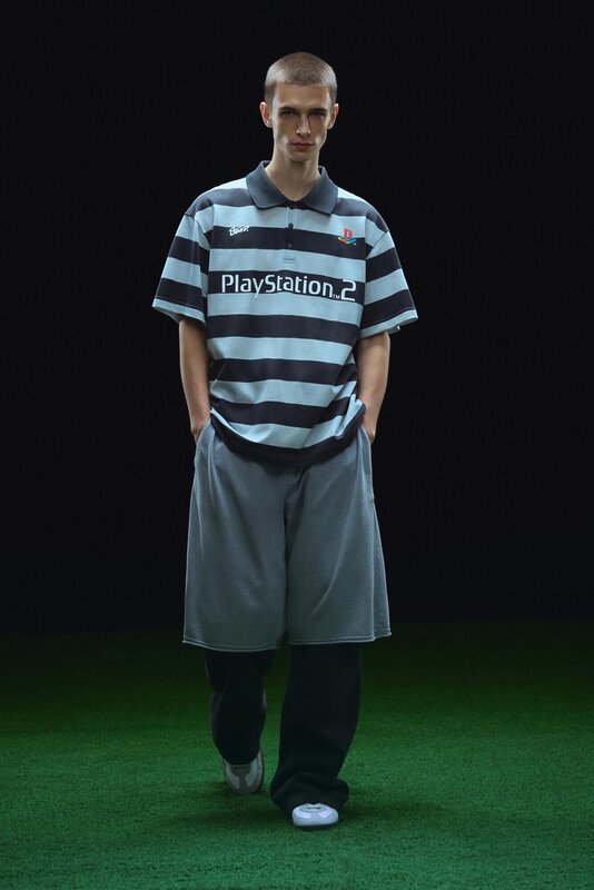 Pull & Bear y PlayStation se unen: la colección de ropa que todo fan de la compañía debería de tener