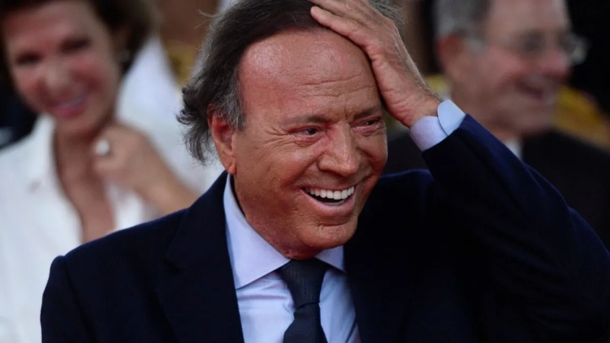 Julio Iglesias