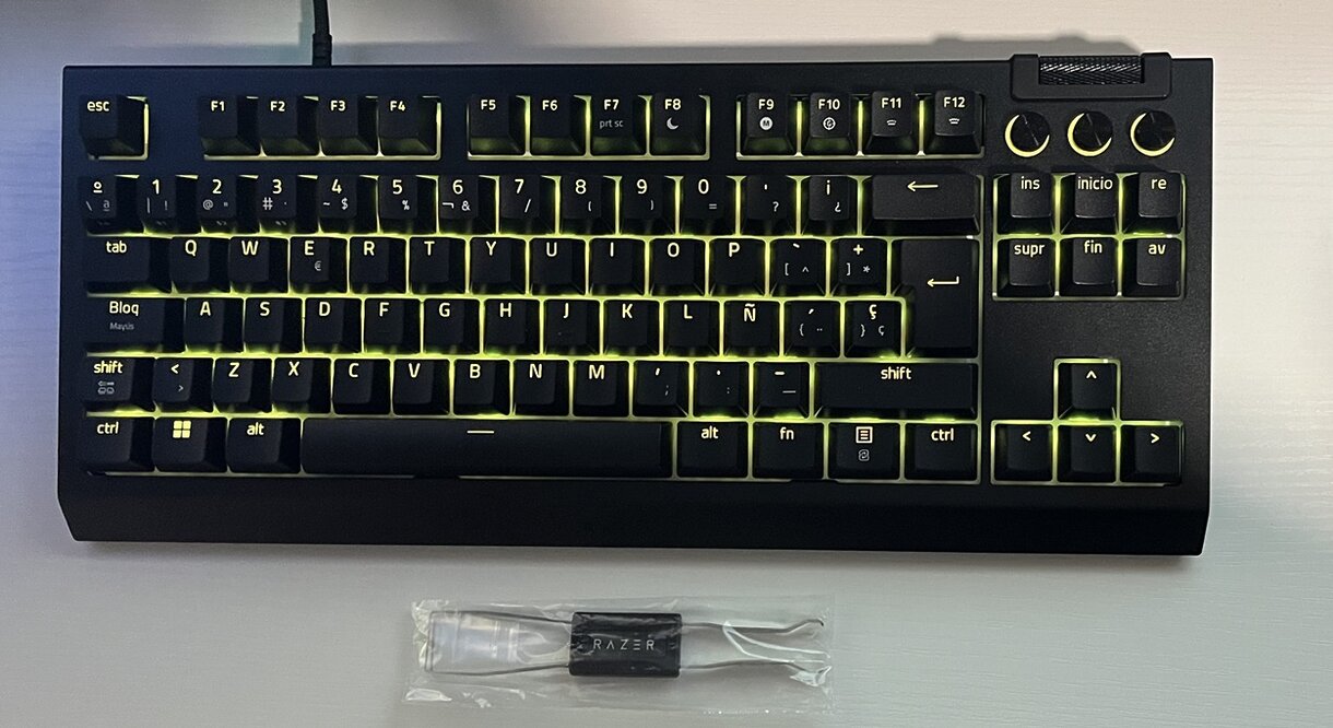 Razer Blackwidow v4 Tenkeyless Hyperspeed