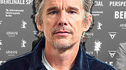Imagen de "No busques sabiduría en actores borrachos": Ethan Hawke incendia Berlín con su discurso