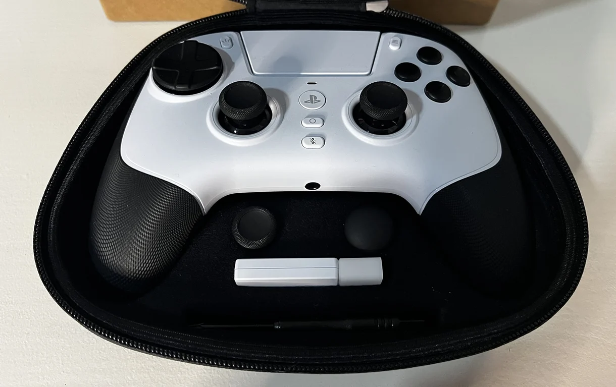 img 5008 Razer Raiju V3 Pro – White Edition