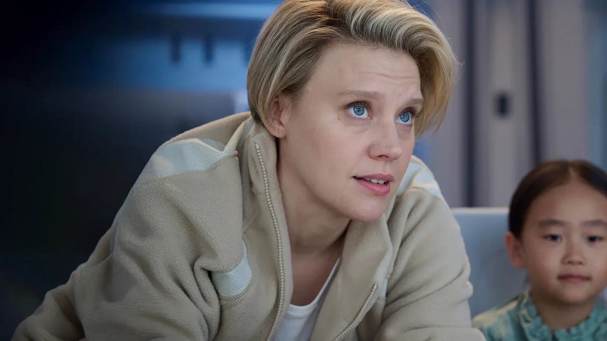 la protagonista de en un instante de disney+