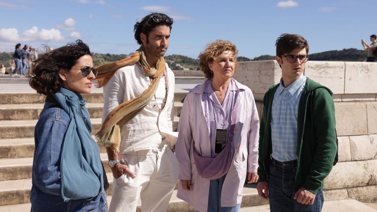 si es martes es asesinato serie escena